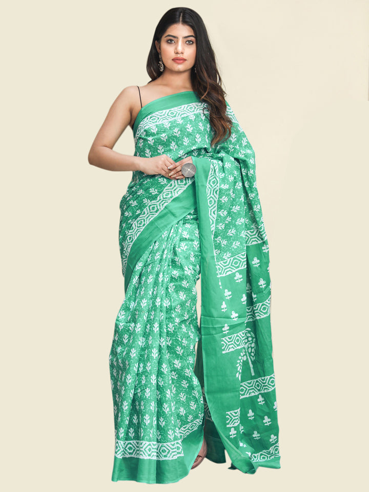 Buta Buti Green Colour Floral Printed Pure Cotton Saree