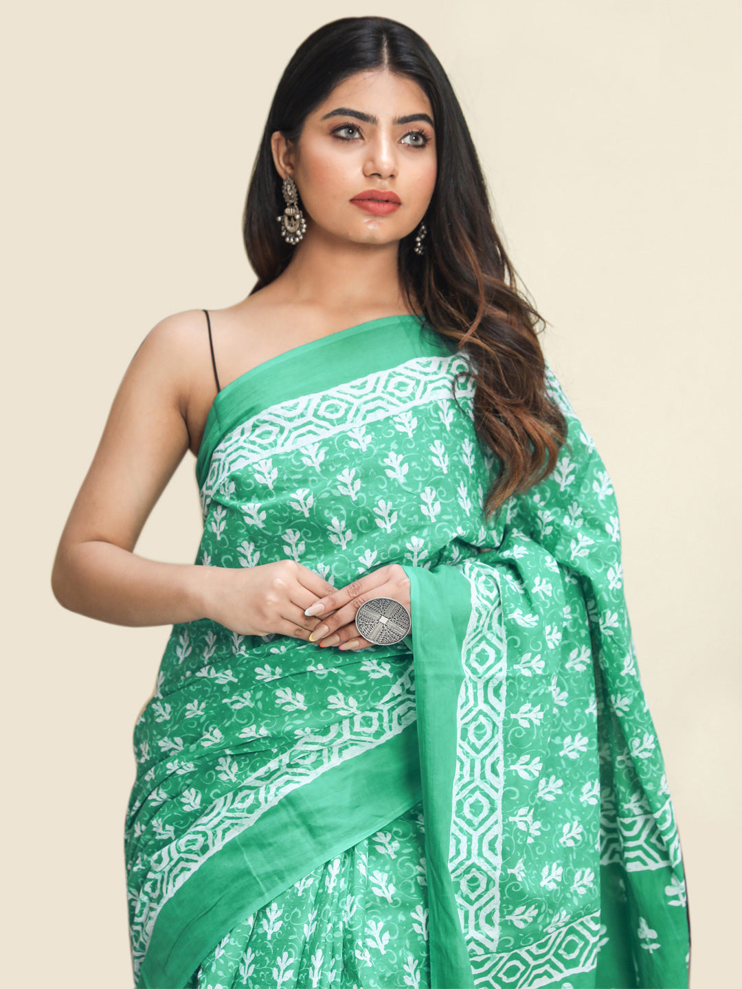 Buta Buti Green Colour Floral Printed Pure Cotton Saree