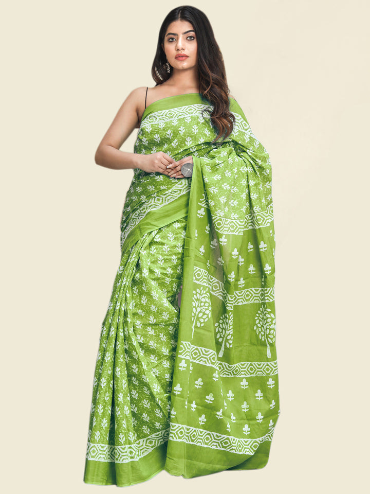 Buta Buti Green Colour Floral Printed Pure Cotton Saree