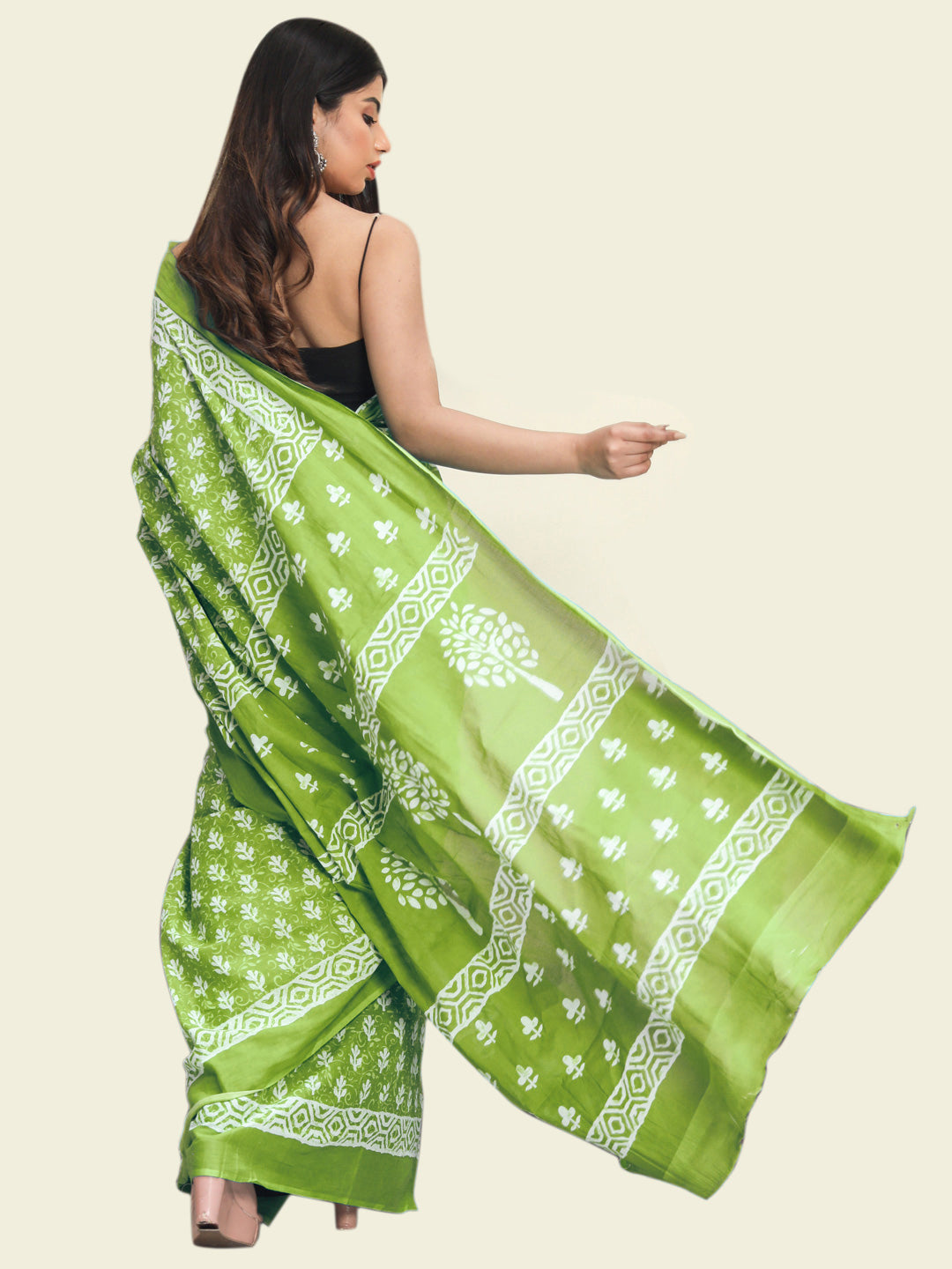 Buta Buti Green Colour Floral Printed Pure Cotton Saree