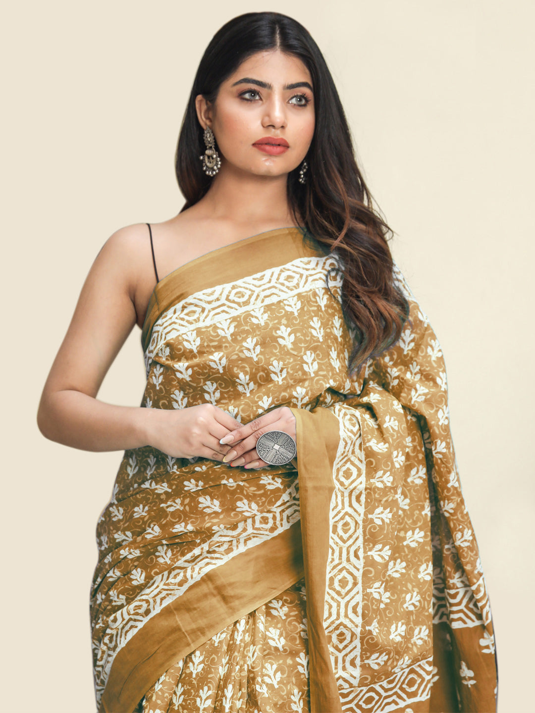 Buta Buti Rust Colour Floral Printed Pure Cotton Saree