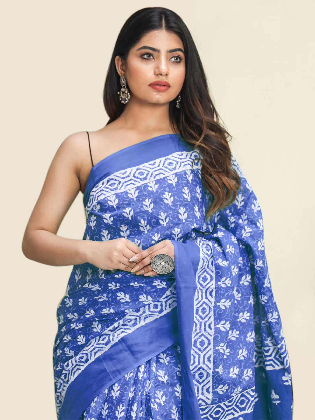 Buta Buti Navy Blue Colour Floral Printed Pure Cotton Saree