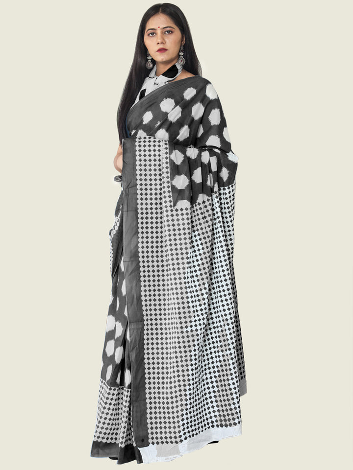 Buta Buti Black Colour Geometric Printed Pure Cotton Saree