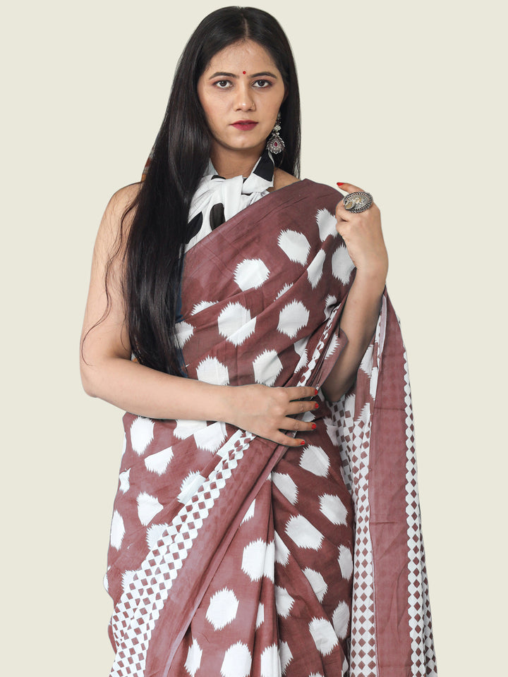 Buta Buti Rust Colour Geometric Printed Pure Cotton Saree