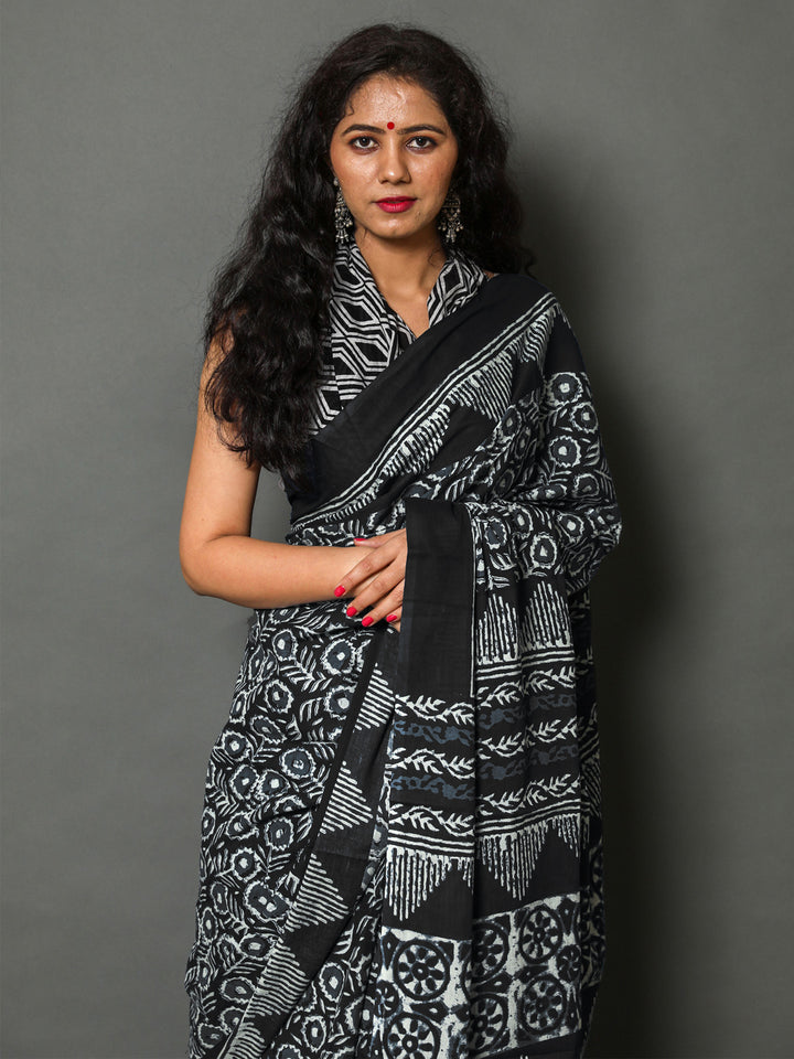 Buta Buti Black Colour Floral Printed Pure Cotton Saree