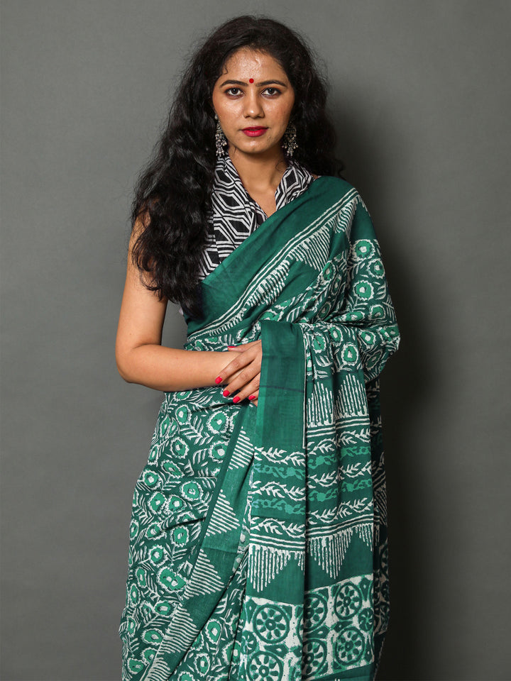 Buta Buti Sea Green Colour Floral Printed Pure Cotton Saree