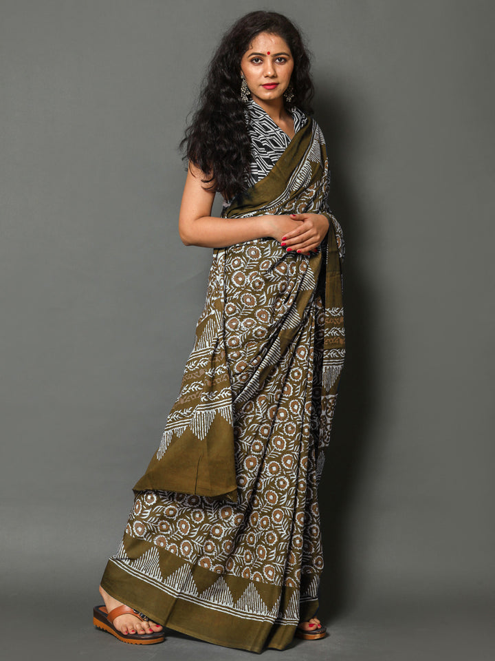 Buta Buti Copper Colour Floral Printed Pure Cotton Saree