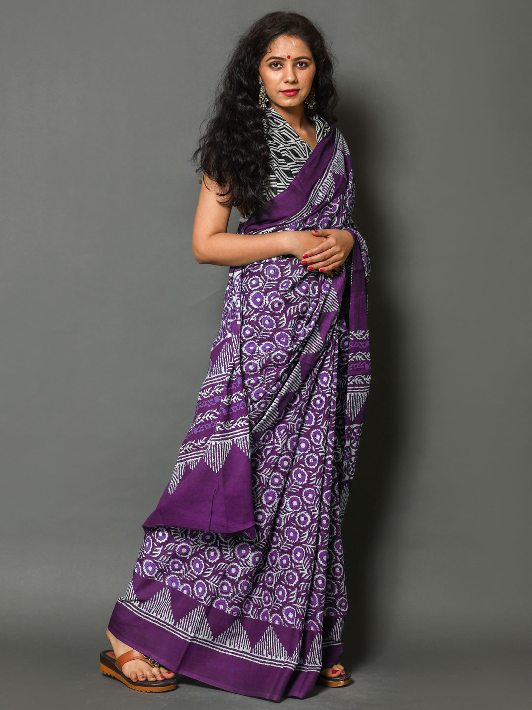 Buta Buti Purple Colour Floral Printed Pure Cotton Saree