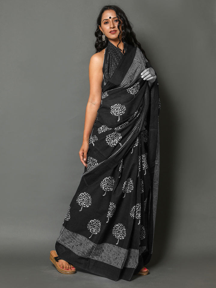 Buta Buti Black Colour Floral Printed Pure Cotton Saree