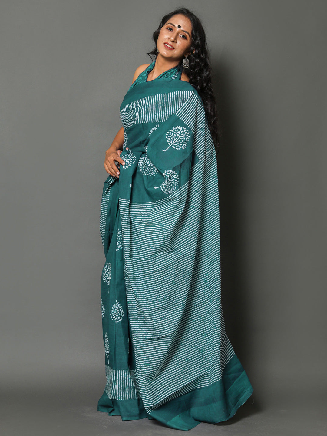 Buta Buti Sea Green Colour Floral Printed Pure Cotton Saree