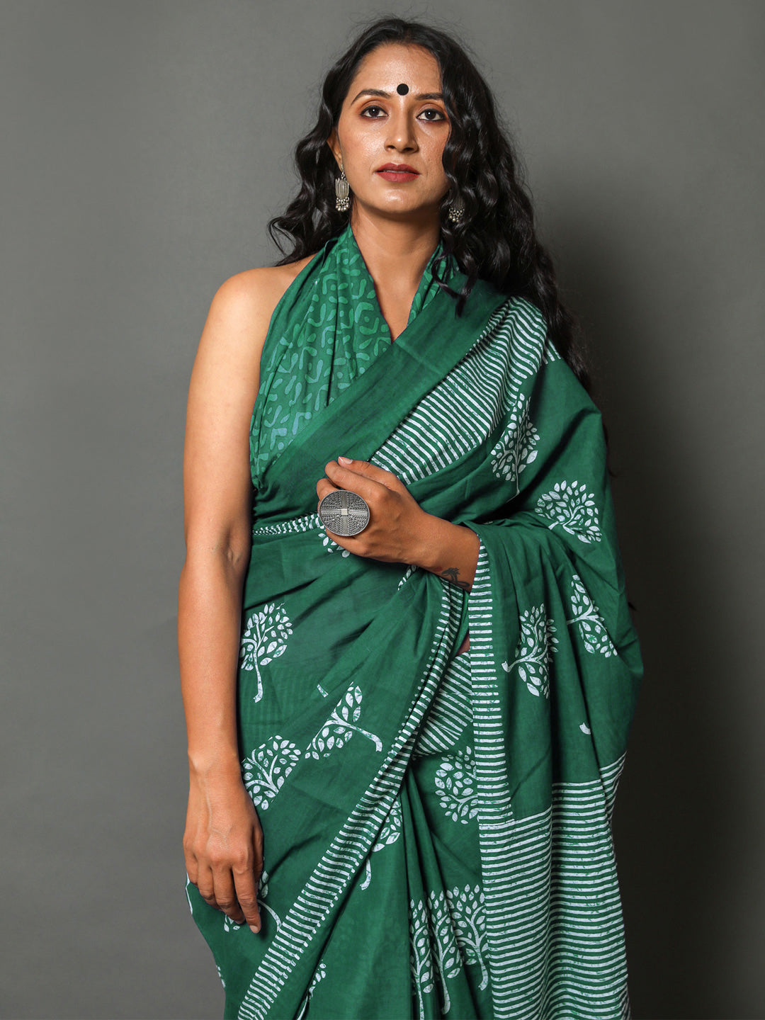 Buta Buti Green Colour Floral Printed Pure Cotton Saree