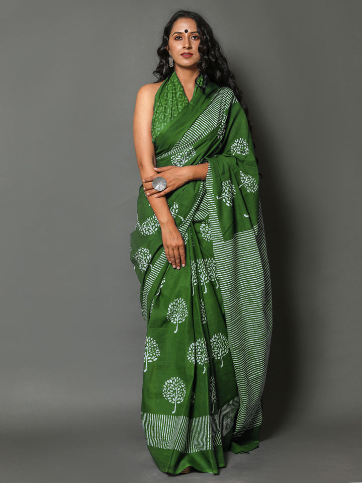 Buta Buti Green Colour Floral Printed Pure Cotton Saree