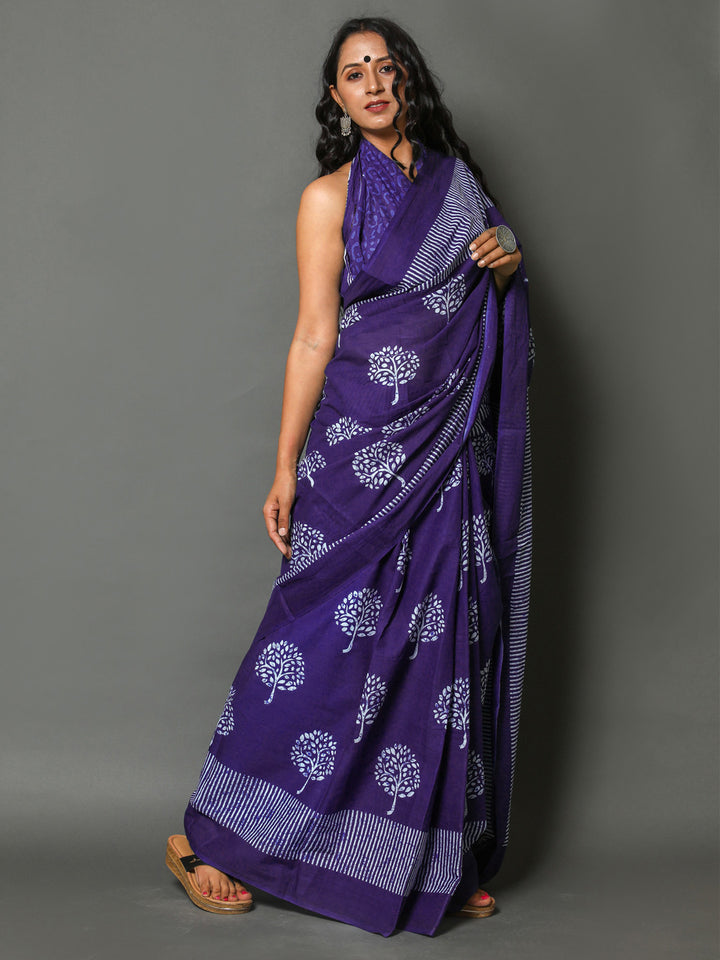 Buta Buti Navy Blue Colour Floral Printed Pure Cotton Saree