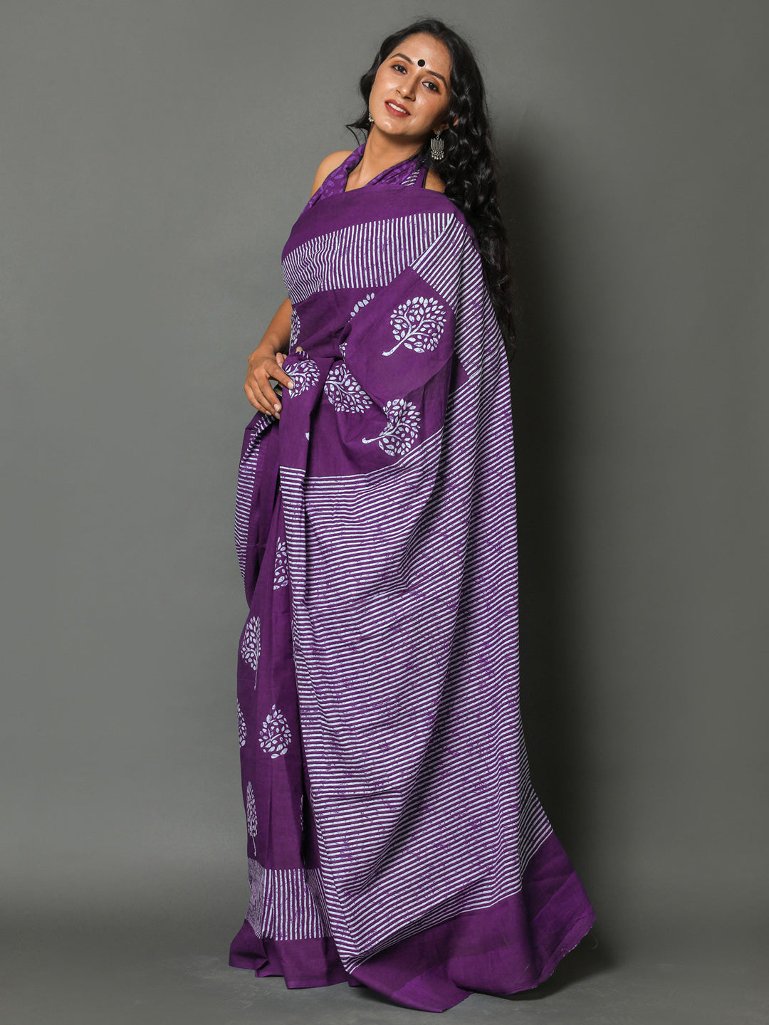 Buta Buti Purple Colour Floral Printed Pure Cotton Saree