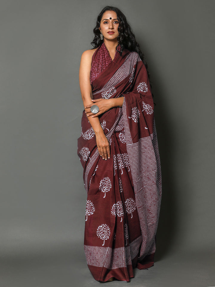 Buta Buti Maroon Colour Floral Printed Pure Cotton Saree