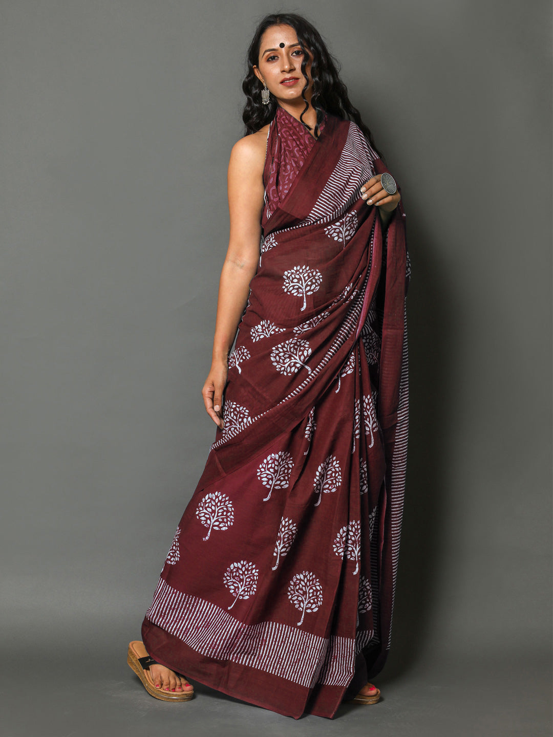 Buta Buti Maroon Colour Floral Printed Pure Cotton Saree