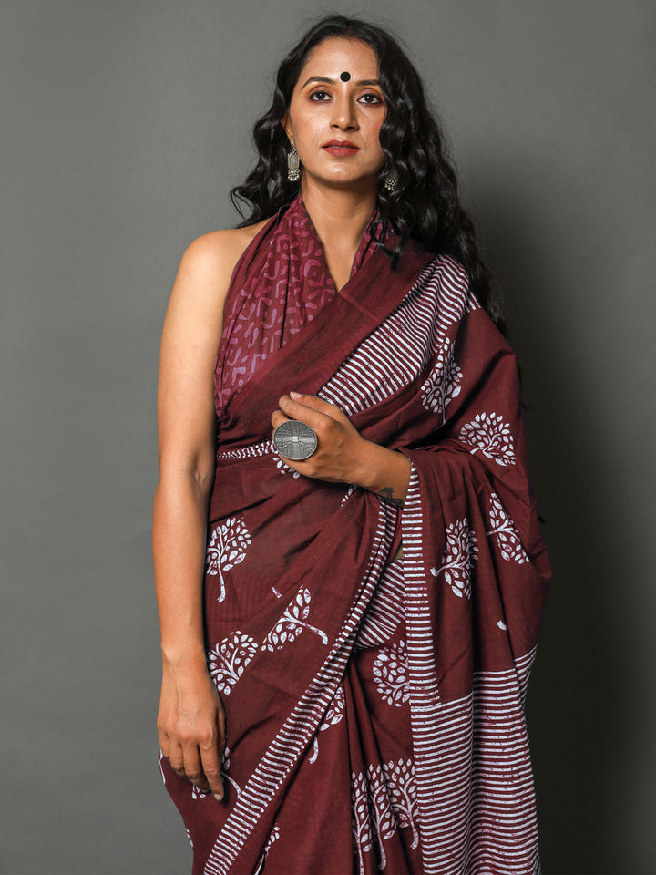 Buta Buti Maroon Colour Floral Printed Pure Cotton Saree