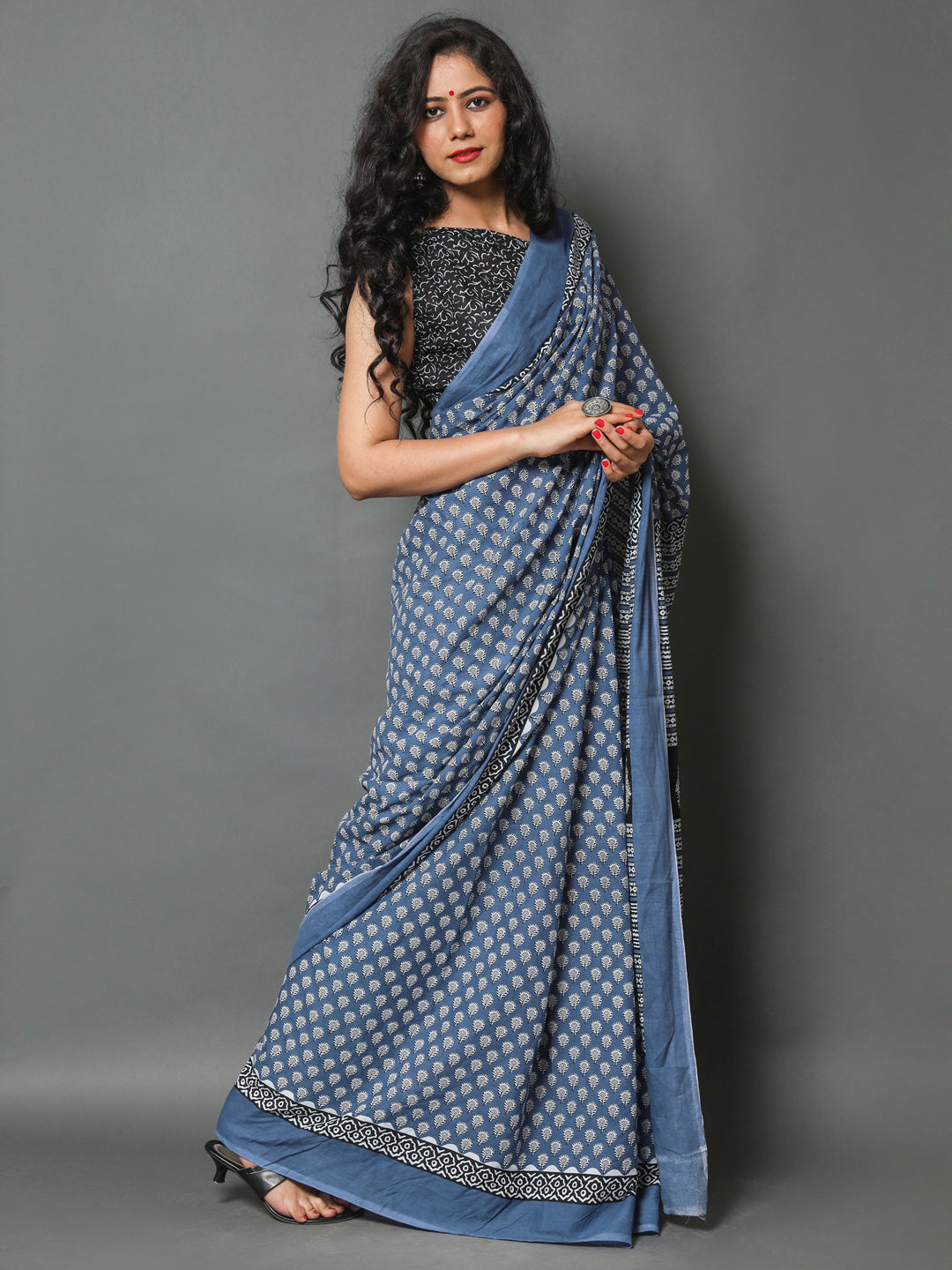 Buta Buti Blue Colour Floral Printed Pure Cotton Saree