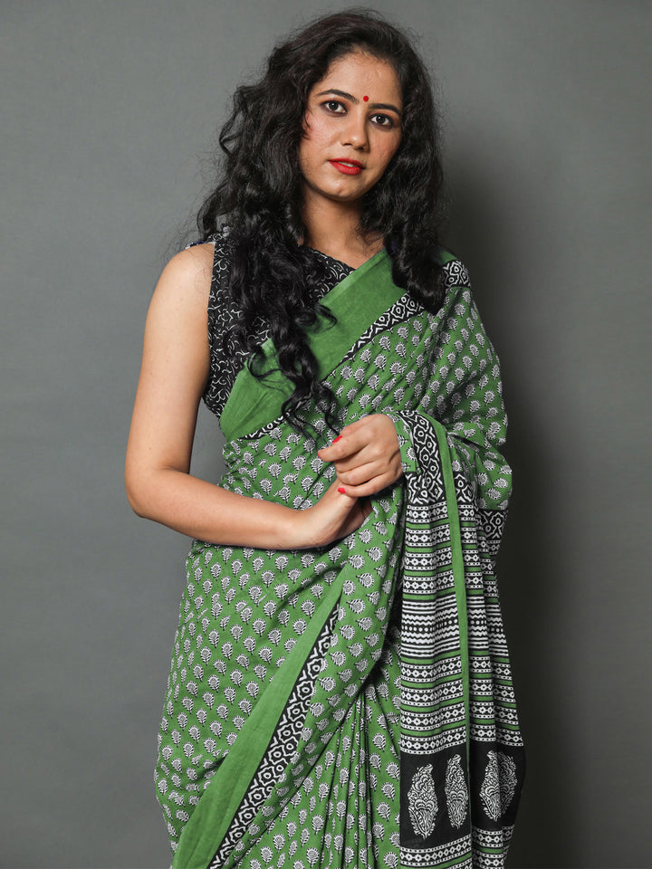 Buta Buti Green Colour Floral Printed Pure Cotton Saree