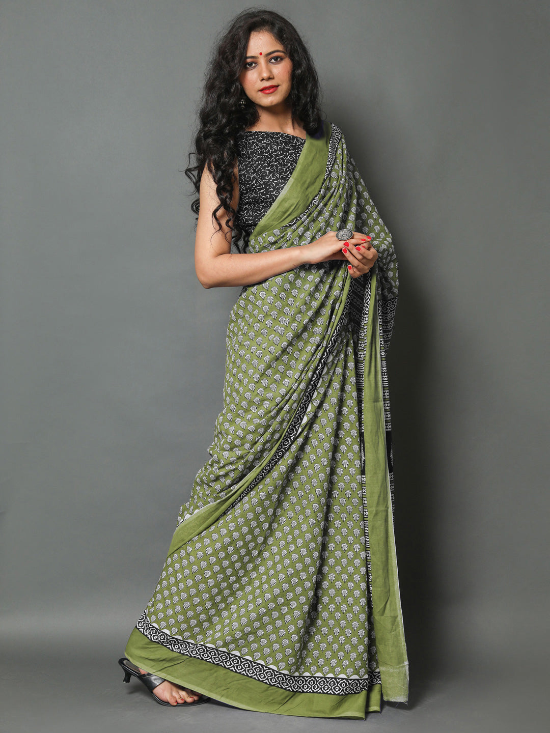 Buta Buti Olive Colour Geometric Printed Pure Cotton Saree