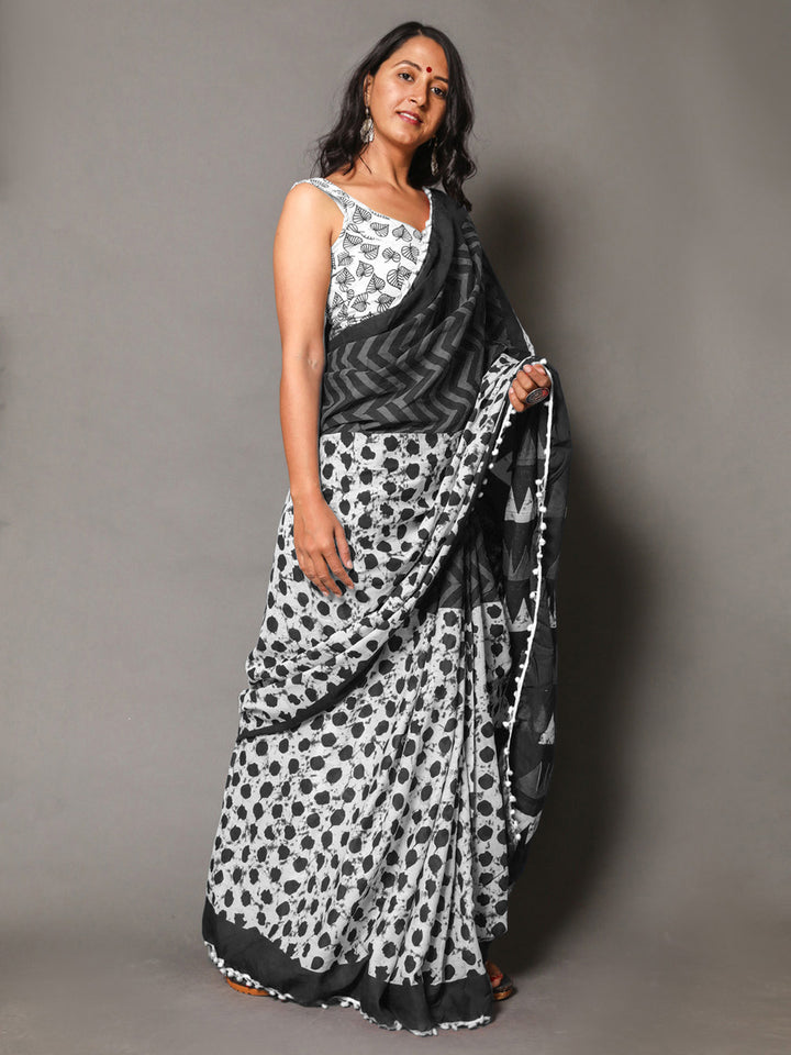 Buta Buti Black Colour Geometric Printed Pure Cotton Saree