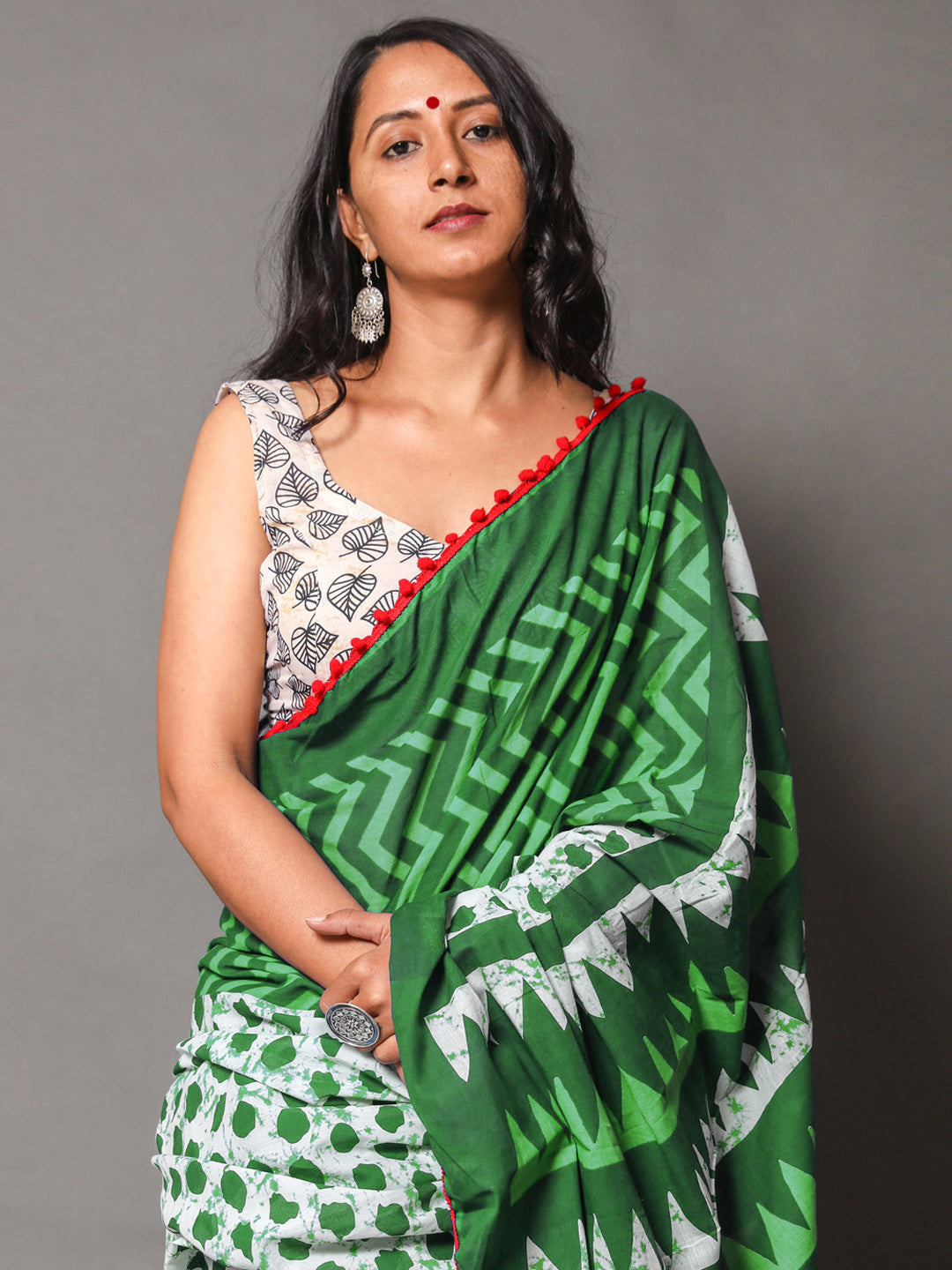 Buta Buti Green Colour Geometric Printed Pure Cotton Saree