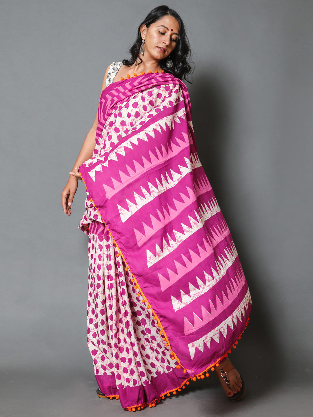 Buta Buti Pink Colour Geometric Printed Pure Cotton Saree