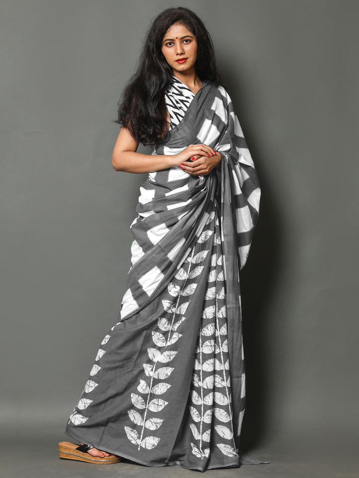 Buta Buti Grey Colour Floral Printed Pure Cotton Saree