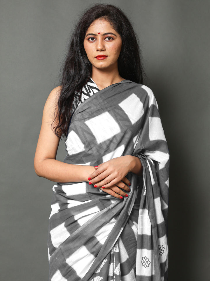 Buta Buti Grey Colour Floral Printed Pure Cotton Saree