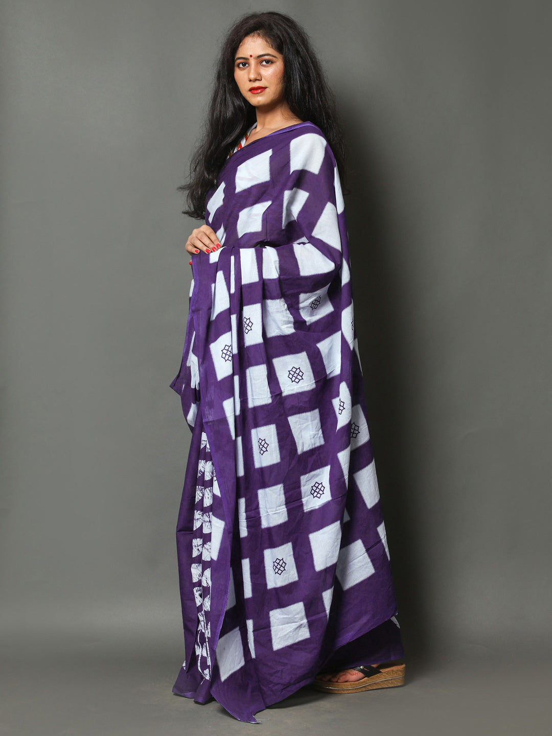 Buta Buti Purple Colour Floral Printed Pure Cotton Saree