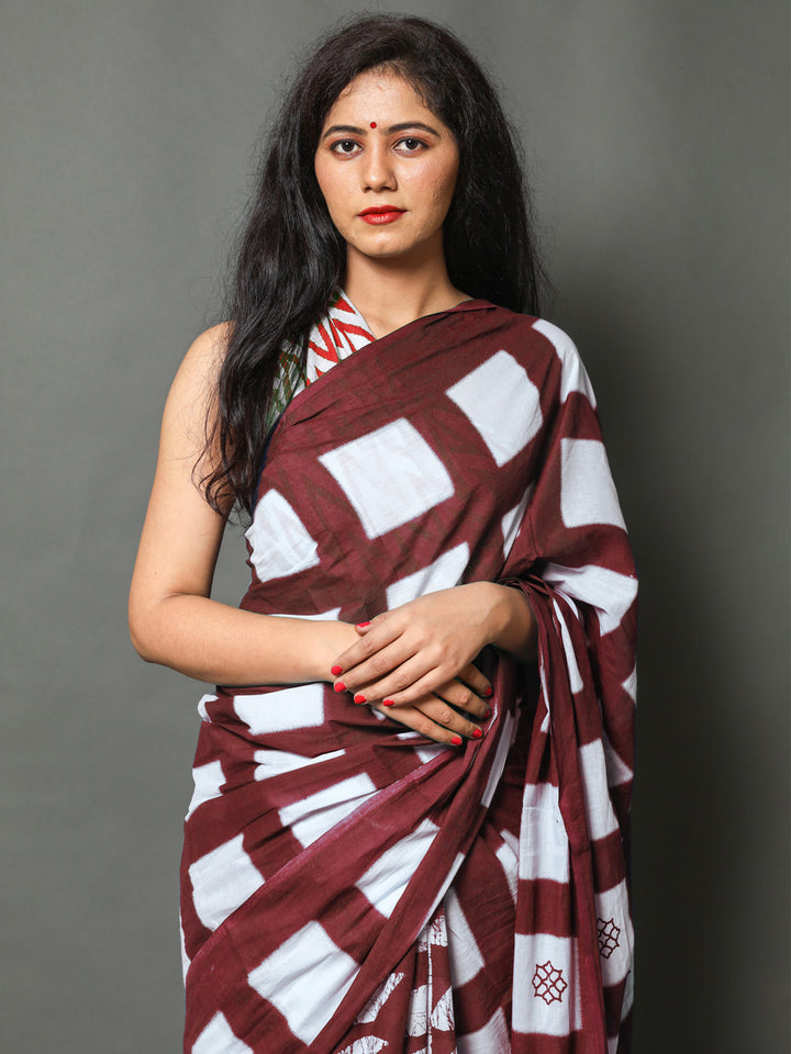 Buta Buti Maroon Colour Floral Printed Pure Cotton Saree