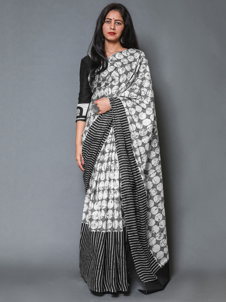 Buta Buti Grey Colour Geometric Printed Pure Cotton Saree