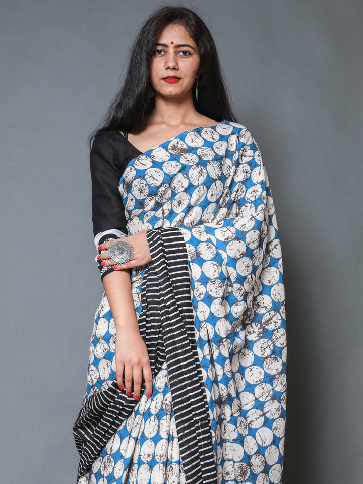 Buta Buti Blue Colour Geometric Printed Pure Cotton Saree