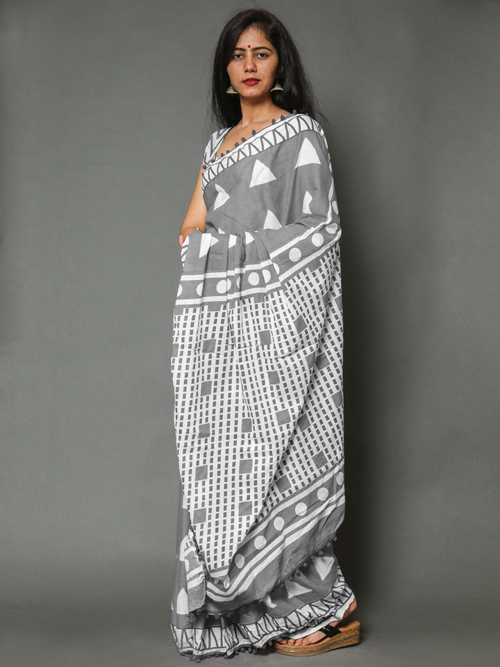 Buta Buti Grey Colour Geometric Printed Pure Cotton Saree