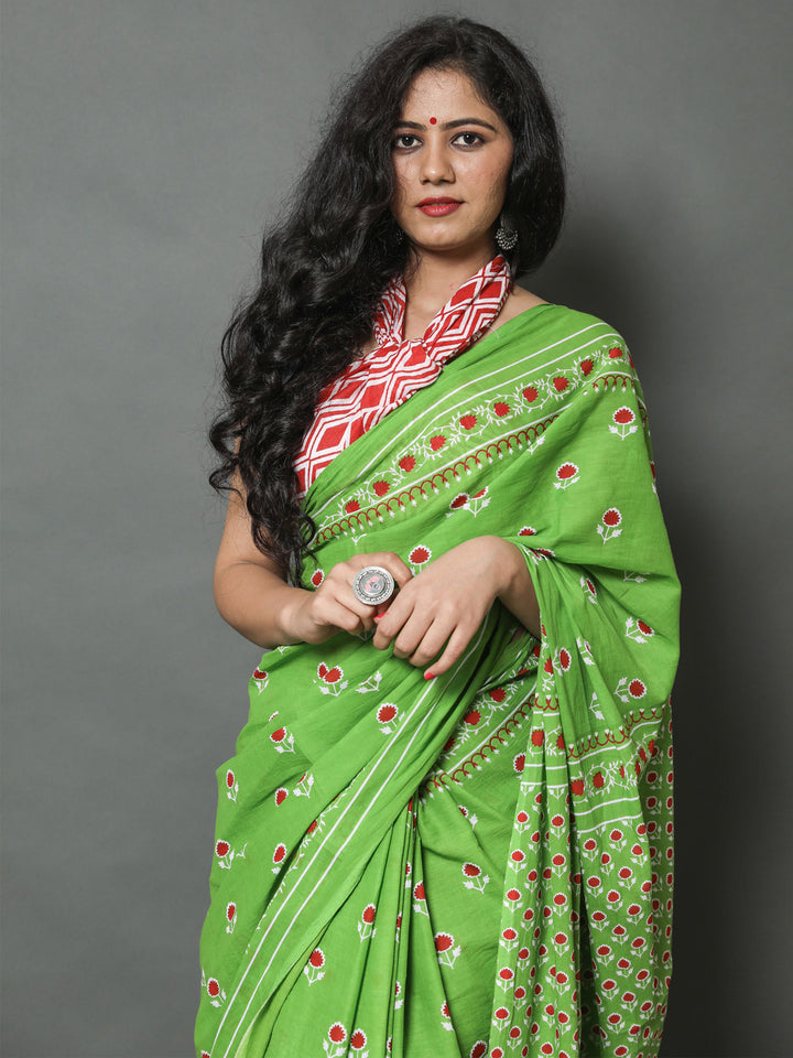 Buta Buti Green & Red Ethnic Motifs Printed Pure Cotton Saree