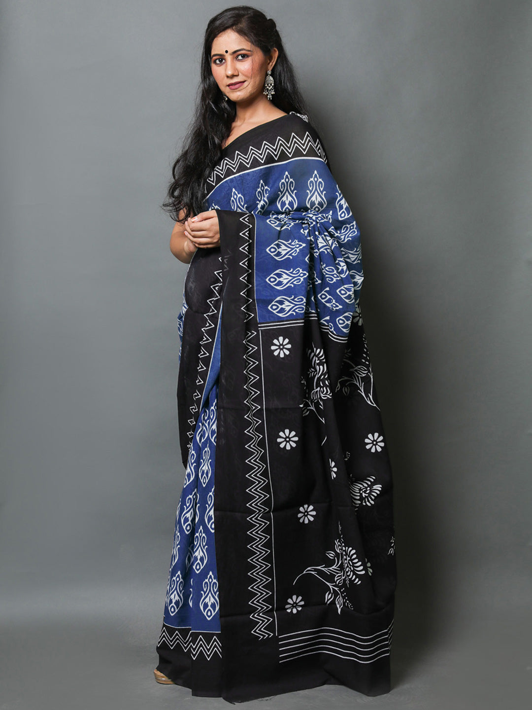 Buta Buti Blue Colour Abstract Printed Pure Cotton Saree