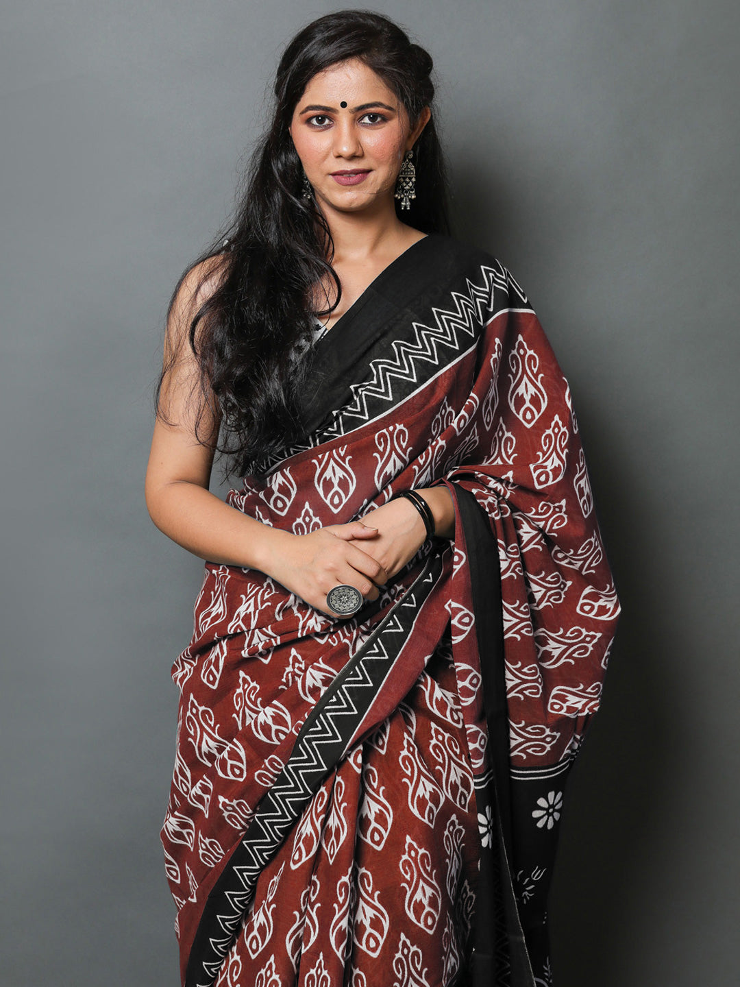 Buta Buti Maroon Colour Abstract Printed Pure Cotton Saree