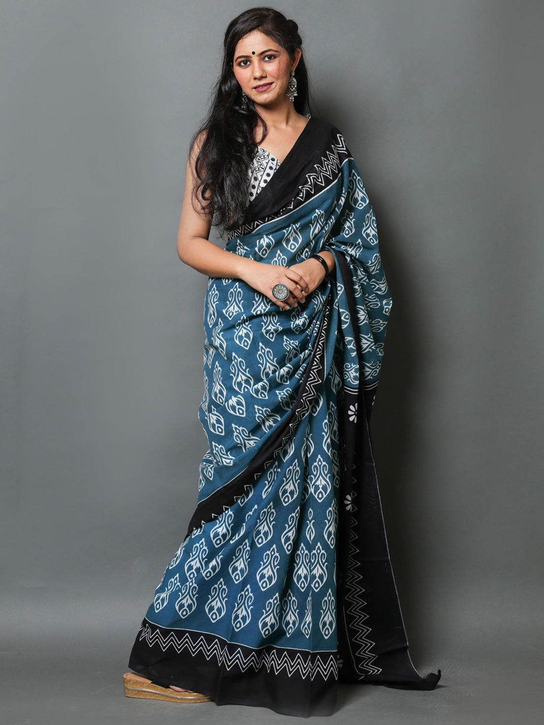 Buta Buti Blue Colour Abstract Printed Pure Cotton Saree