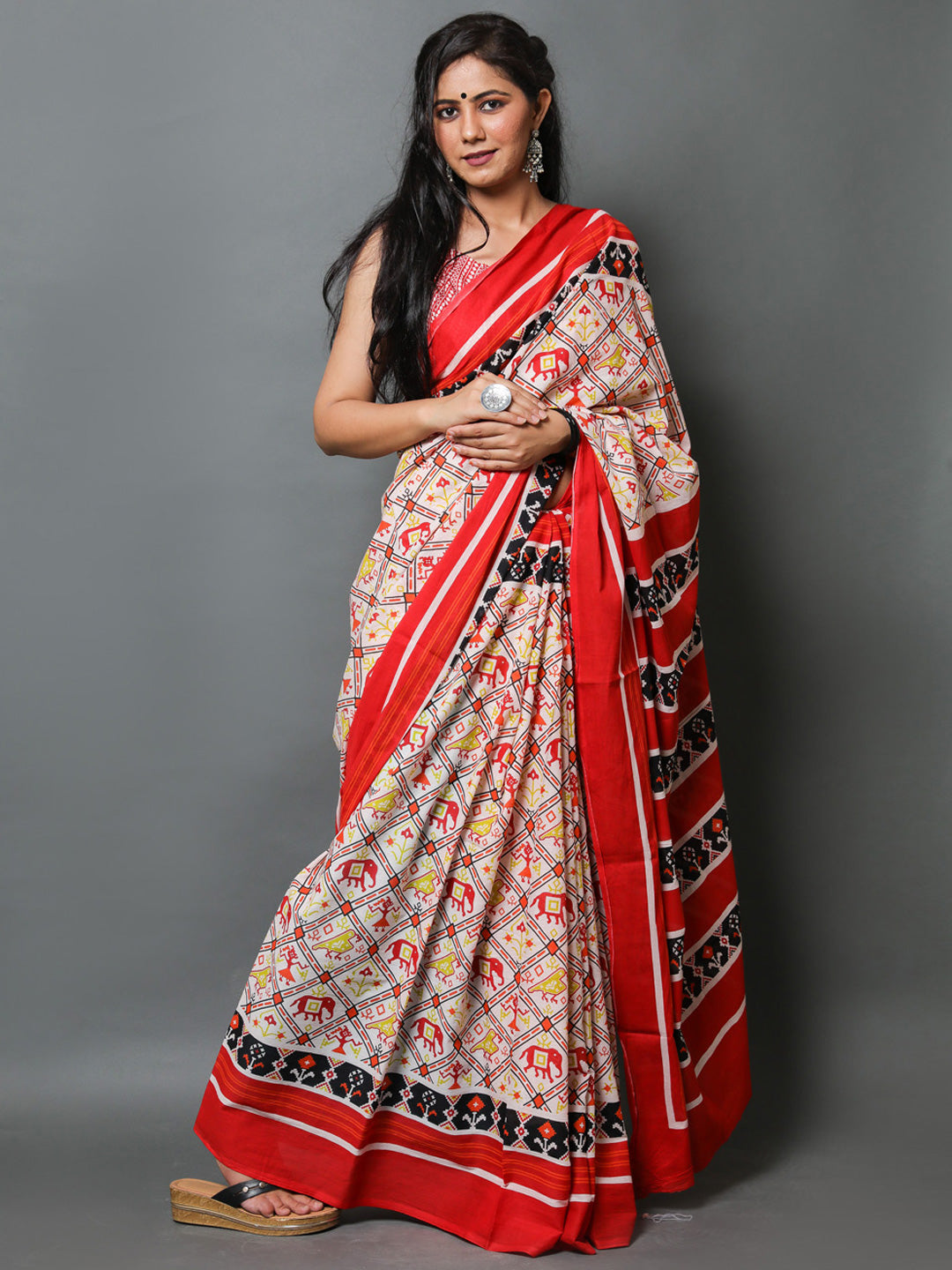 Buta Buti White & Red Ethnic Motifs Pure Cotton Saree