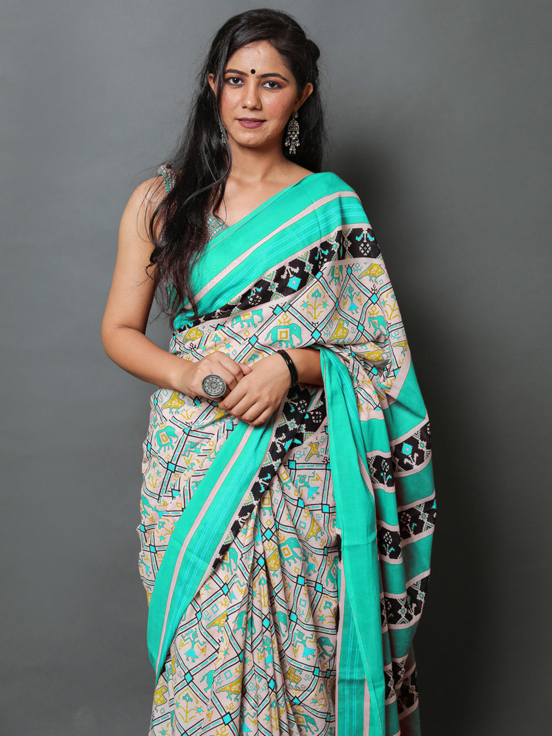 Buta Buti Sea Green Color Abstract Printed Pure Cotton Saree