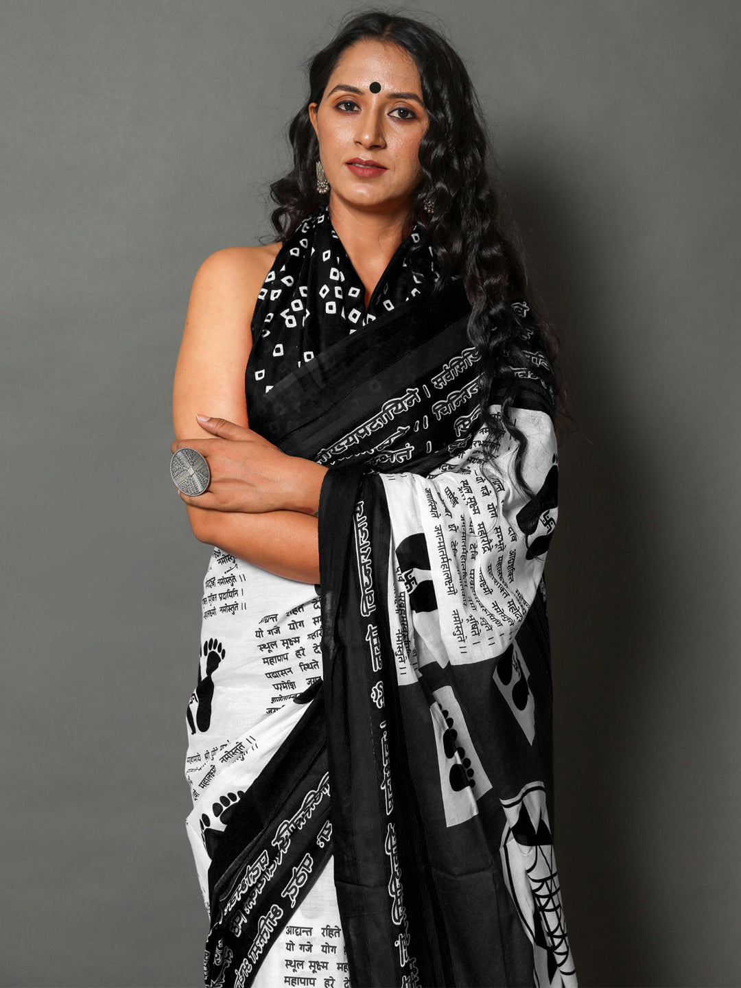 Buta Buti Black Color Abstract Printed Pure Cotton Saree