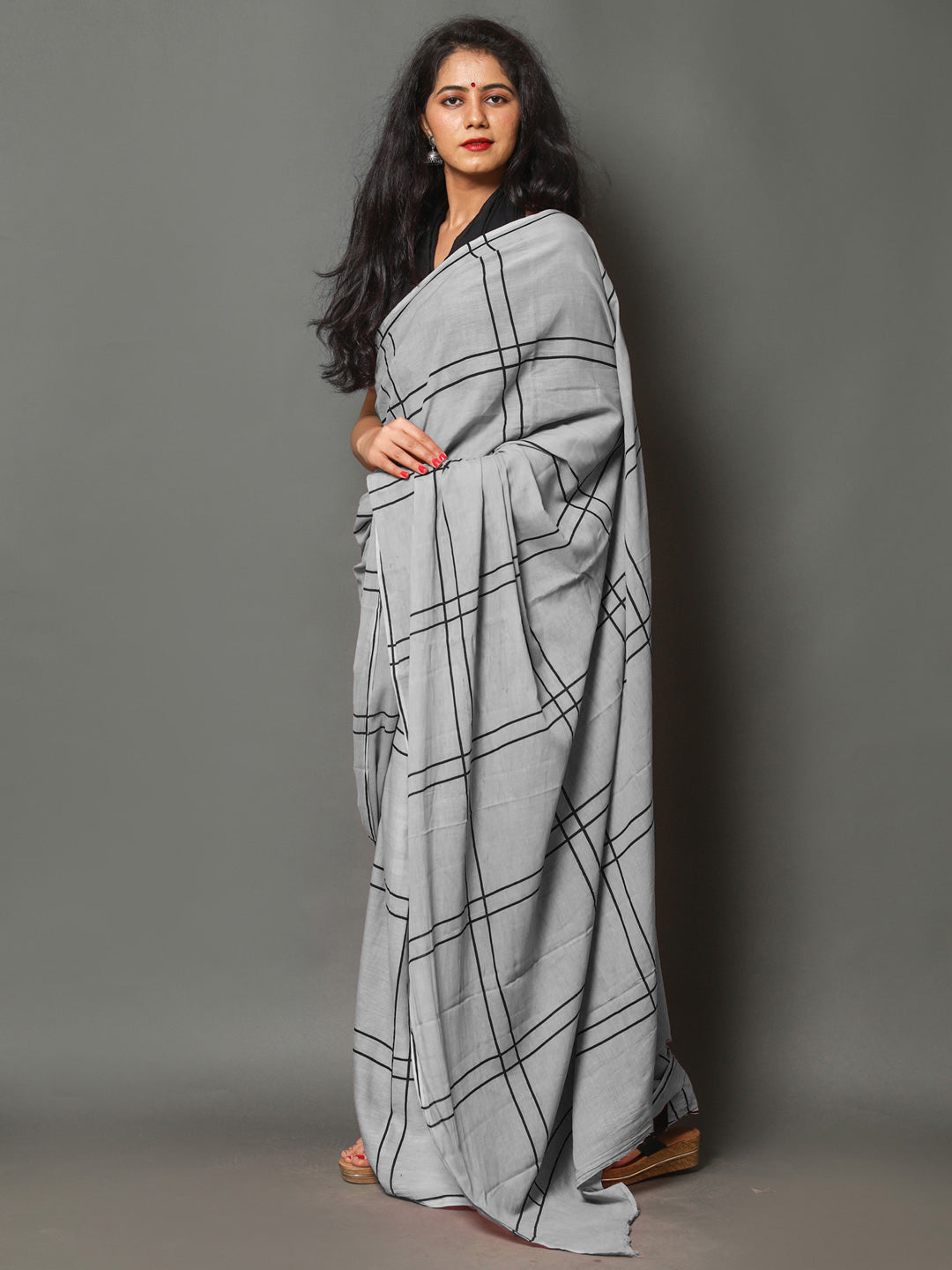 Buta Buti Grey Color Checked Printed Pure Cotton Saree