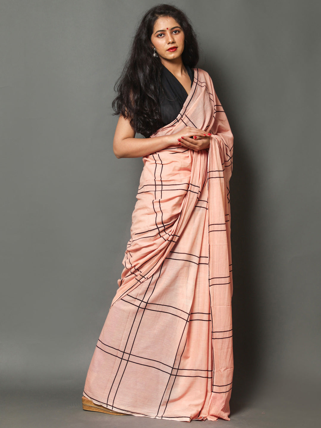 Buta Buti Peach Color Checked Printed Pure Cotton Saree