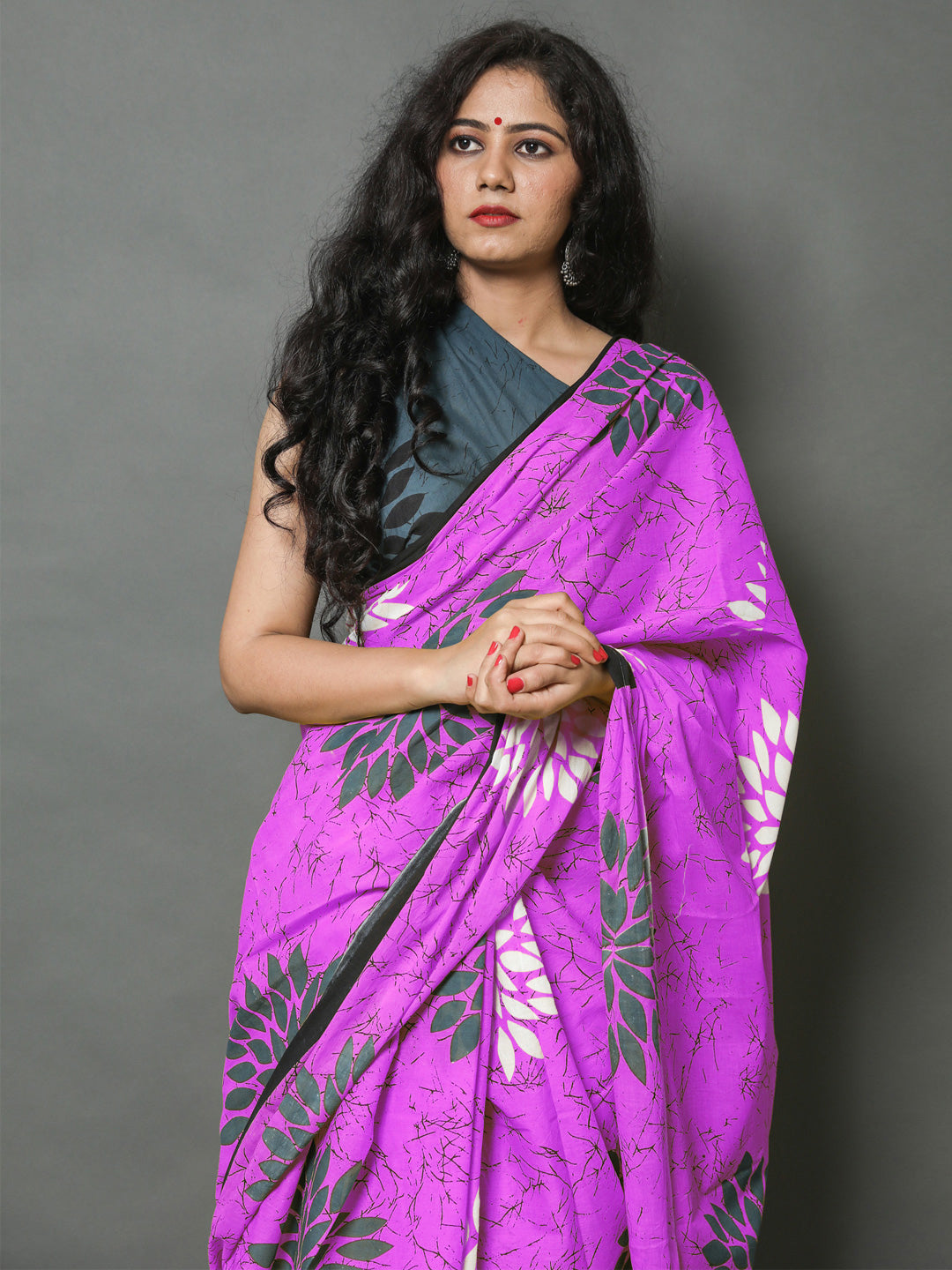 Buta Buti Lavender Color Floral Printed Pure Cotton Saree