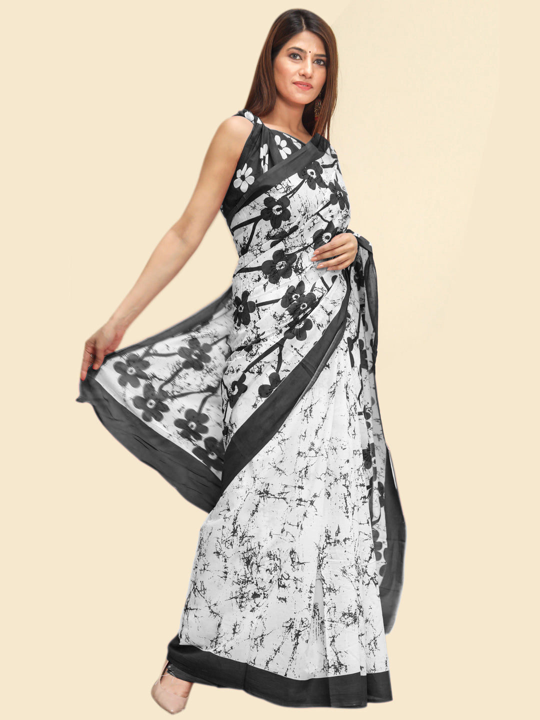 Buta Buti Black Color Floral Printed Pure Cotton Saree