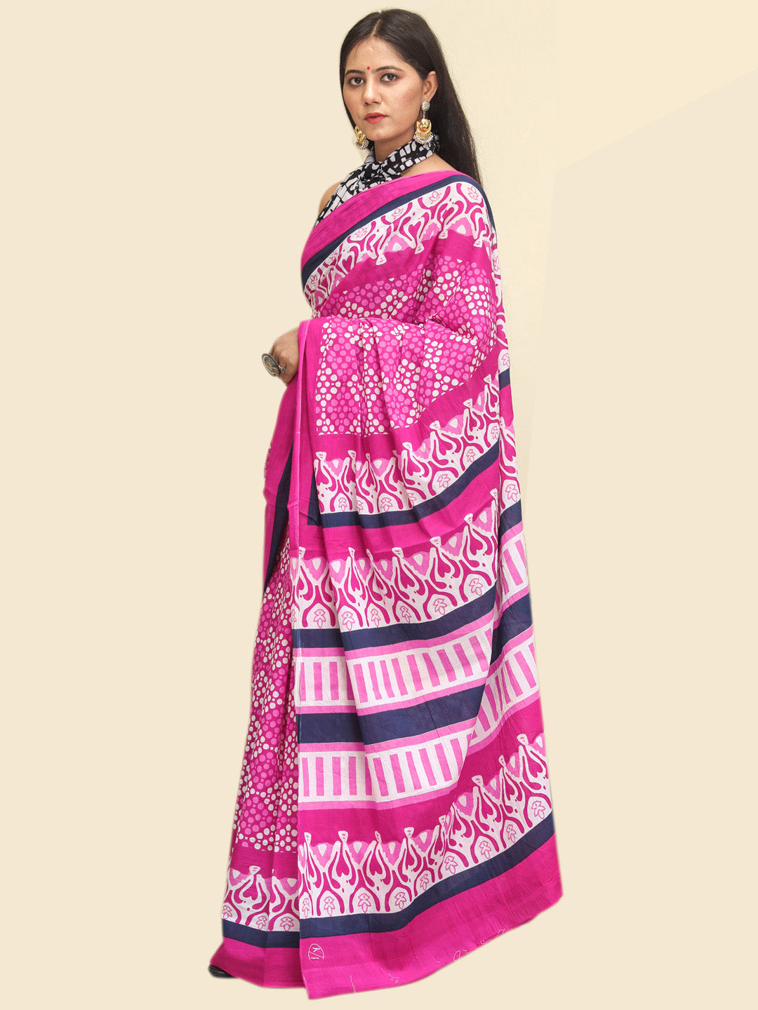 Buta Buti Pink Color Abstract Printed Pure Cotton Saree