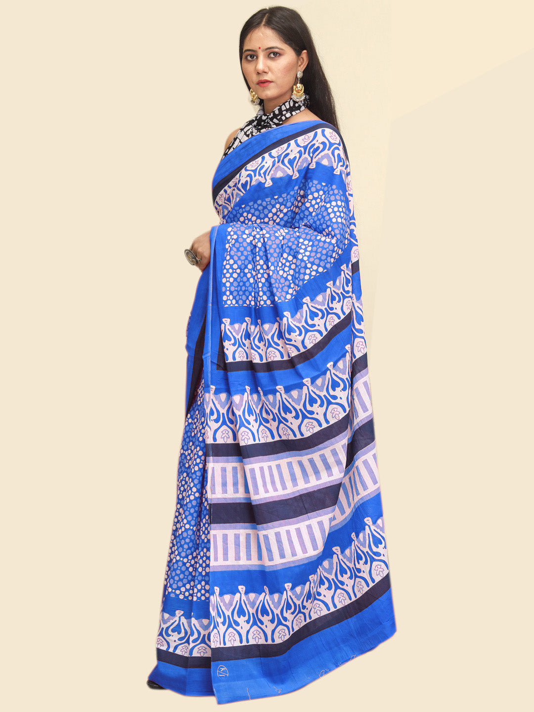 Buta Buti Blue Color Abstract Printed Pure Cotton Saree