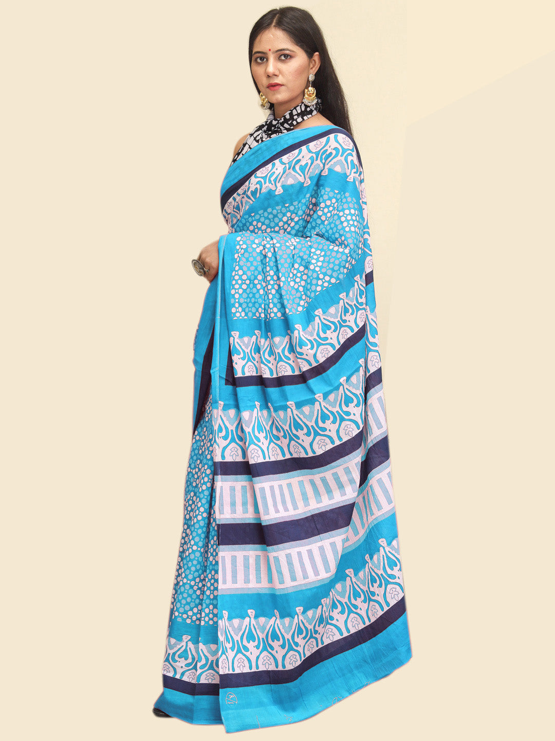 Buta Buti Blue Color Abstract Printed Pure Cotton Saree