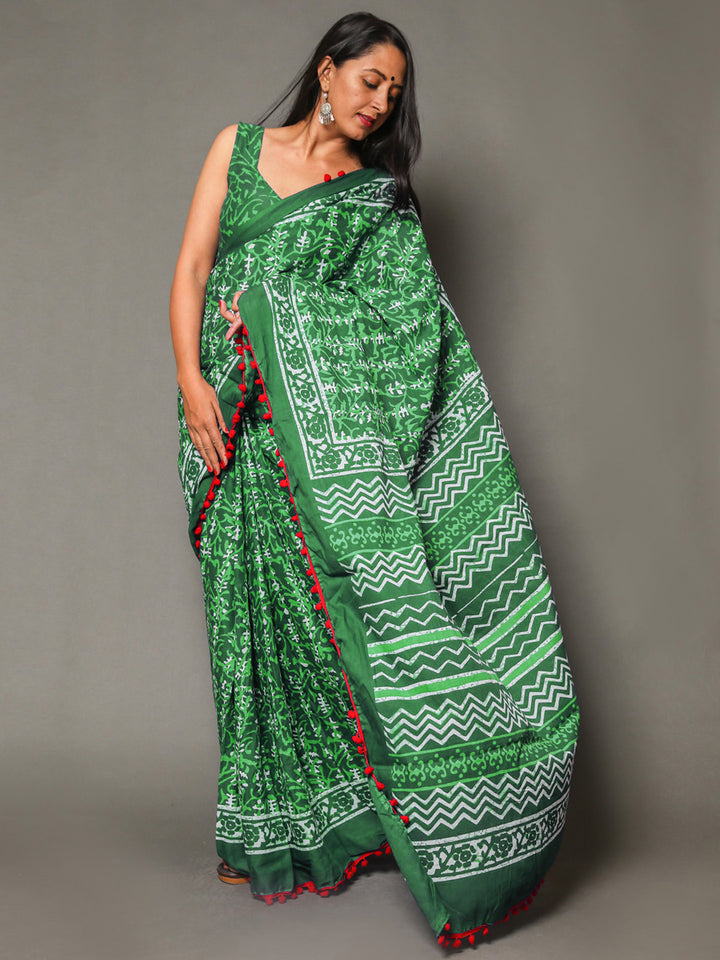 Buta Buti Green Color Floral Printed Pure Cotton Saree