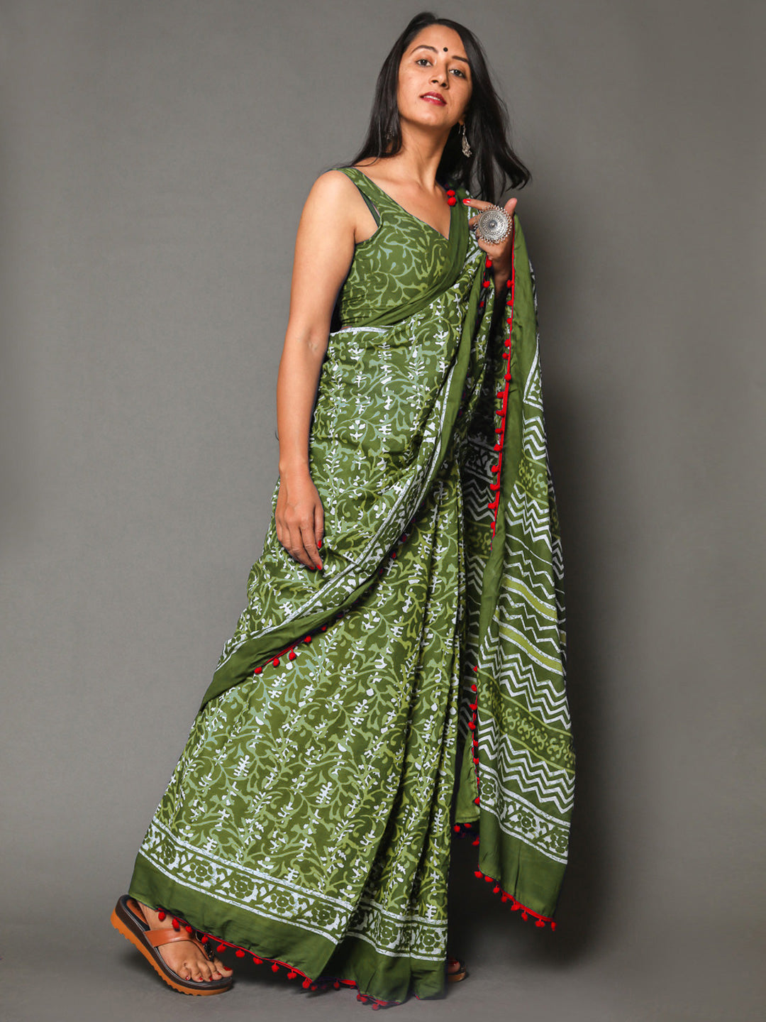 Buta Buti Olive Color Floral Printed Pure Cotton Saree